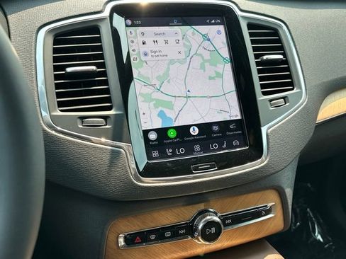 Certified 2023 Volvo XC90 B6 Core w/ Climate Package AWD/4WD image 23