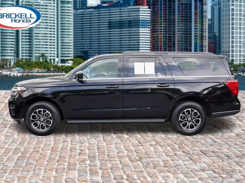 Used 2024 Ford Expedition Max XLT RWD image 9