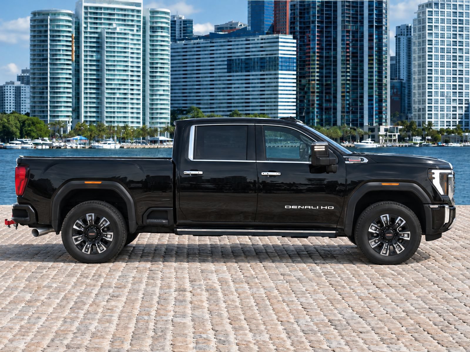 Used 2025 GMC Sierra 2500 Denali w/ Denali Reserve Package AWD/4WD image 2