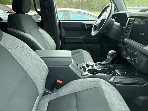 Used 2025 Ford Bronco Big Bend image 20