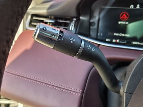 Used 2021 Land Rover Range Rover Evoque SE image 30