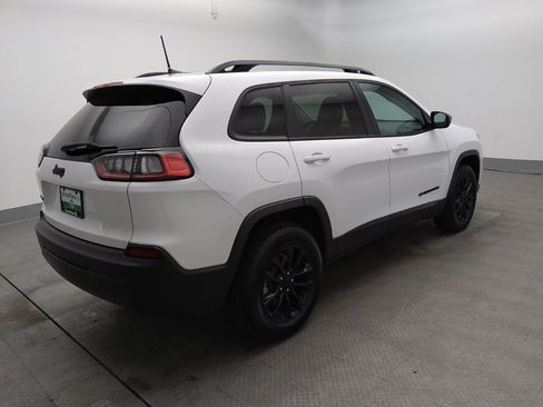 Used 2023 Jeep Cherokee Altitude Lux image 10
