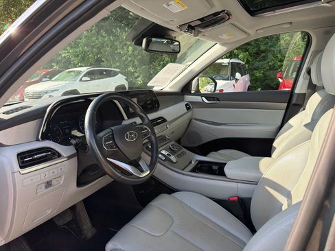 Used 2021 Hyundai Palisade SEL w/ Premium Package AWD/4WD image 5