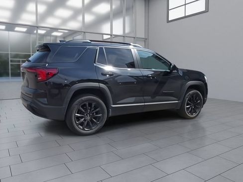 Used 2025 GMC Terrain Elevation w/ Elevation Premium Package AWD/4WD image 8