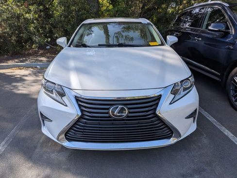 Used 2018 Lexus ES 350 w/ Premier Package image 5