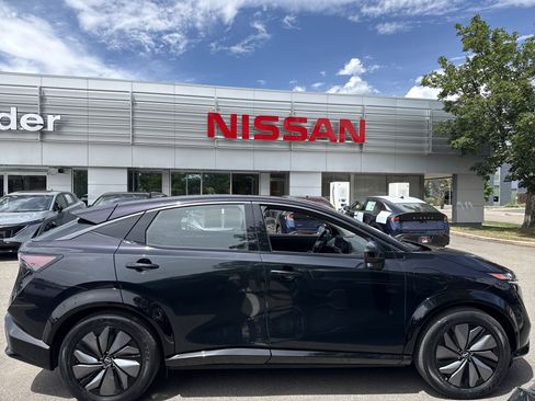 Used 2024 Nissan Ariya AWD image 13