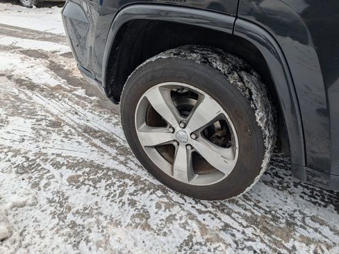 Used 2015 Jeep Grand Cherokee Overland AWD/4WD image 33