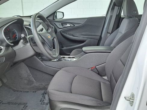 Used 2024 Chevrolet Malibu LT FWD image 25