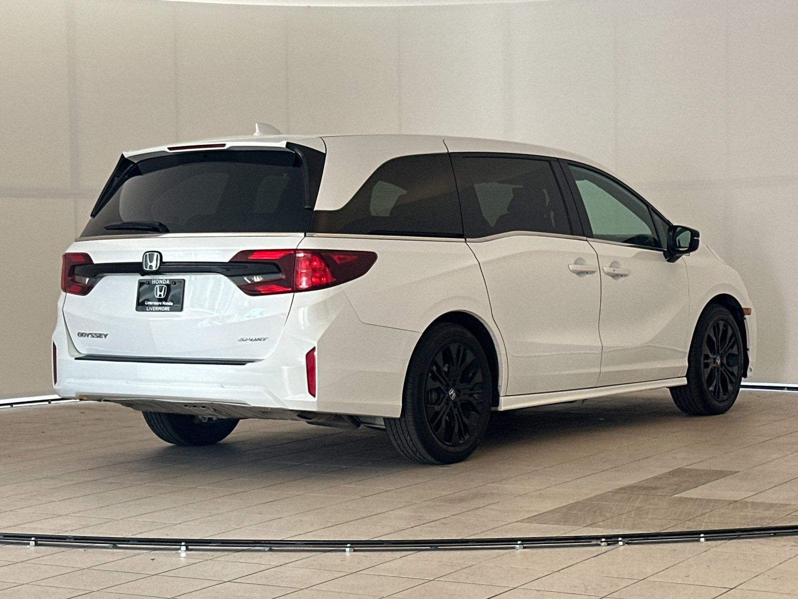 Used 2025 Honda Odyssey Sport-L image 6