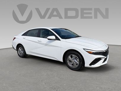 New 2026 Hyundai Elantra SE
