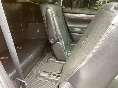 Used 2021 Toyota Highlander Platinum AWD/4WD image 6