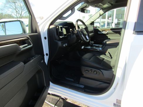 New 2026 GMC Sierra 1500 Elevation w/ Elevation Premium Package image 4