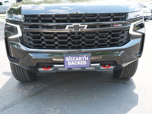 Used 2024 Chevrolet Tahoe Z71 w/ Luxury Package AWD/4WD image 20