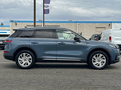 Certified 2024 Lincoln Corsair FWD image 9