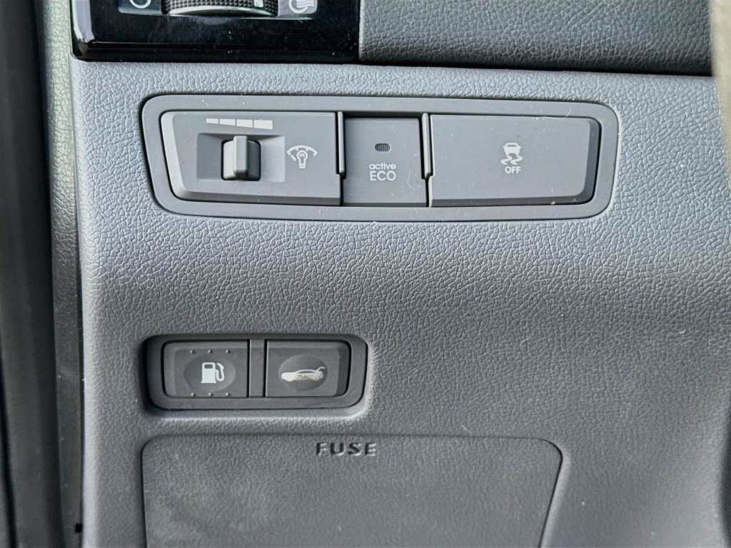 Used 2013 Hyundai Sonata Limited FWD image 10