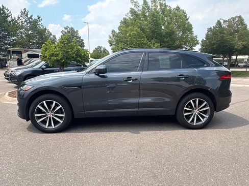 Used 2017 Jaguar F-PACE Prestige AWD/4WD image 2