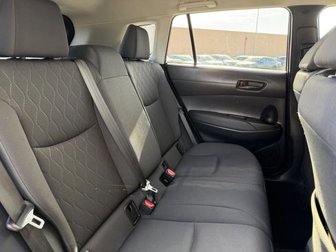 Used 2023 Toyota Corolla Cross LE image 38