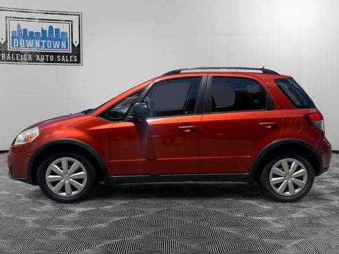 Used 2011 Suzuki SX4 AWD Hatchback image 9