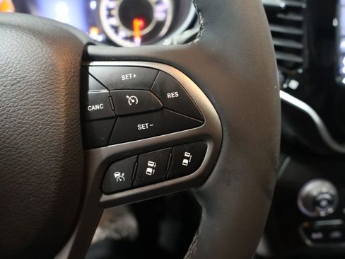 Used 2022 Jeep Cherokee Limited image 42