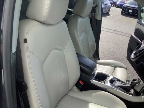 Used 2015 Cadillac SRX Luxury w/ Driver Awareness Package image 14