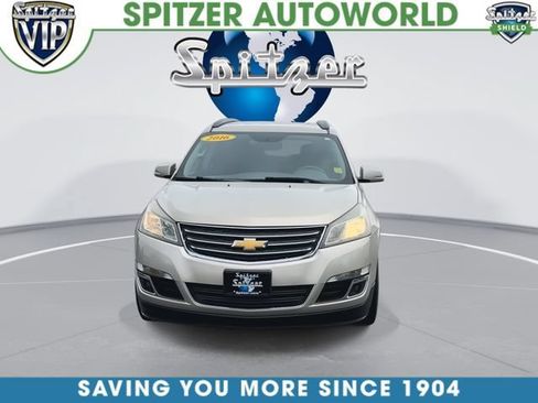Used 2016 Chevrolet Traverse LT FWD image 3