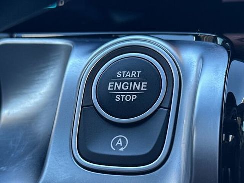 Certified 2024 Mercedes-Benz GLB 250 4MATIC w/ Exclusive Package image 28