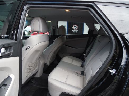 Used 2018 Hyundai Tucson SEL FWD image 6