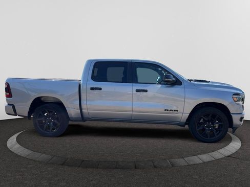 Used 2024 RAM 1500 Laramie AWD/4WD image 5
