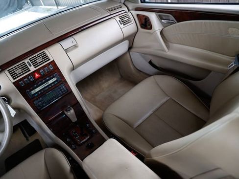 Used 1999 Mercedes-Benz E 320 4MATIC Wagon image 24