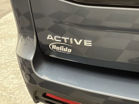 Used 2025 Ford Expedition Active AWD/4WD image 7