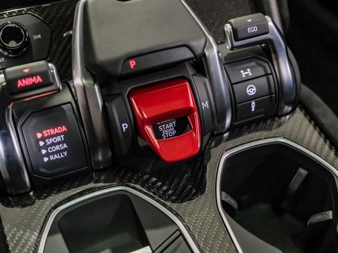 Used 2024 Lamborghini Urus Performante image 27