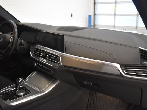 Used 2019 BMW X5 xDrive40i w/ Convenience Package AWD/4WD image 18