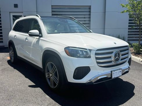 Used 2024 Mercedes-Benz GLS 450 4MATIC image 1