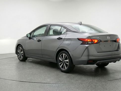 Used 2025 Nissan Versa SV image 6