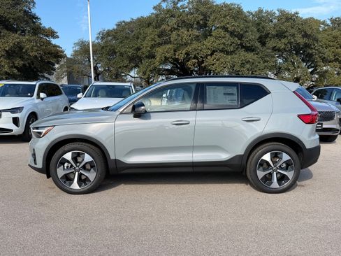 New 2026 Volvo XC40 B5 Plus w/ Protection Package Premier image 3