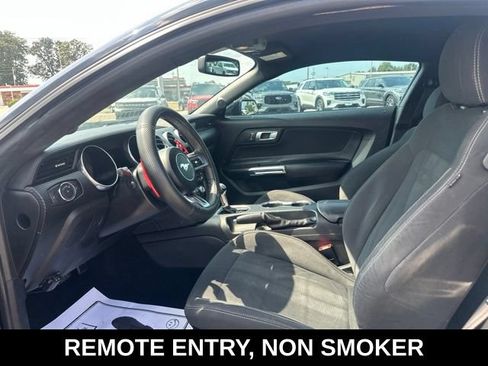 Used 2019 Ford Mustang Coupe w/ Black Accent Package RWD image 2