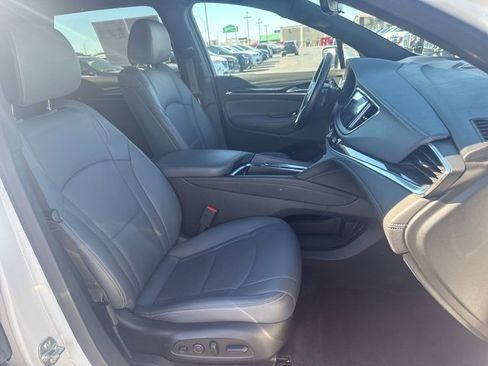 Used 2024 Buick Enclave Premium image 20