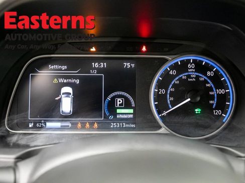 Used 2023 Nissan Leaf S FWD image 17