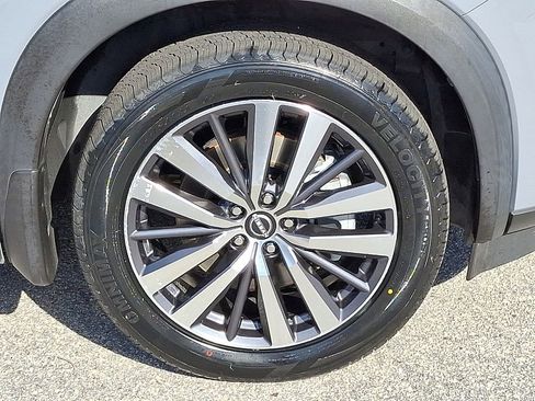 Used 2022 Nissan Pathfinder Platinum w/ Cargo Package image 8