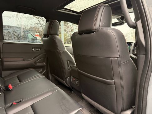 Used 2024 Nissan Frontier PRO-4X w/ Pro Premium Package image 30