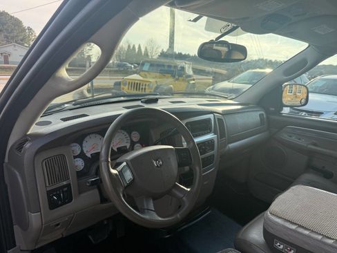 Used 2005 Dodge Ram 1500 Truck SLT image 10