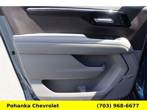 New 2026 Chevrolet Suburban LT w/ Comfort Package AWD/4WD image 27
