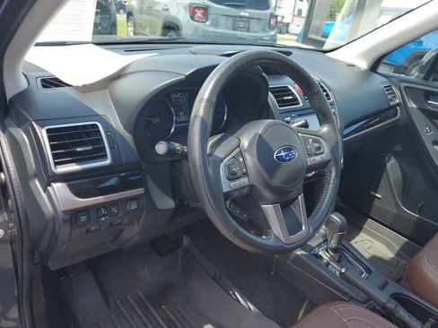 Used 2018 Subaru Forester 2.5i Touring w/ Popular Package #3B AWD/4WD image 19
