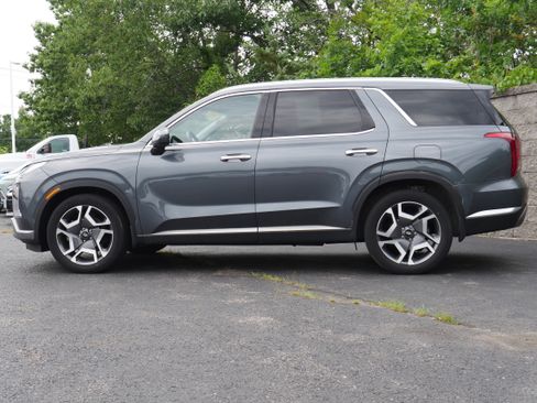Used 2024 Hyundai Palisade Limited AWD/4WD image 3