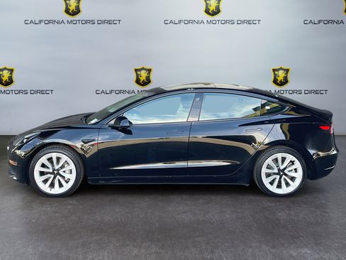 Used 2022 Tesla Model 3 Standard Range RWD image 2