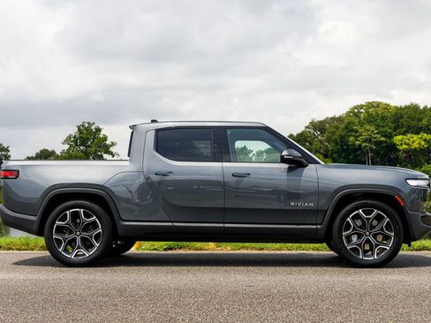 Used 2025 Rivian R1T Adventure AWD/4WD image 2