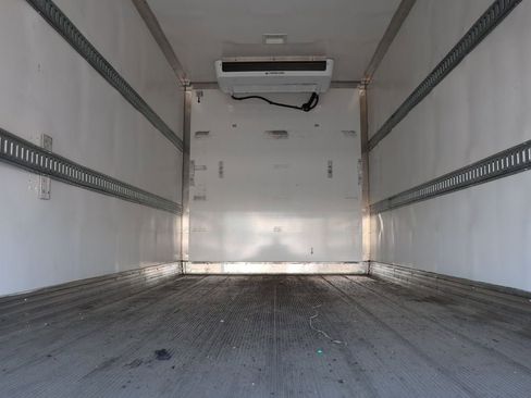 Used 2023 Ford F650 2WD Regular Cab Super Duty image 11