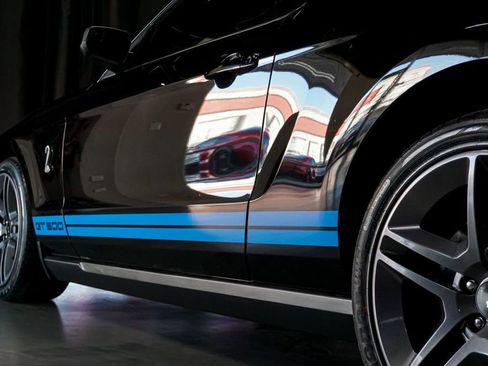 Used 2012 Ford Mustang Shelby GT500 w/ Electronics Pkg image 39