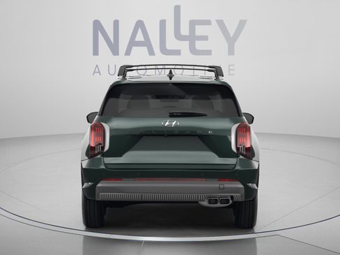 Used 2024 Hyundai Palisade Calligraphy FWD image 3