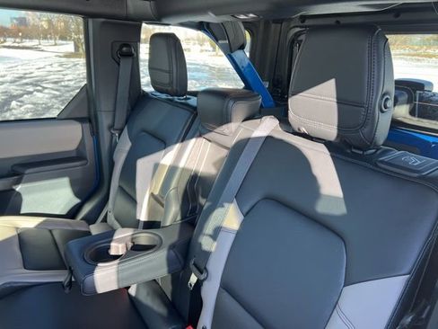 Used 2024 Ford Bronco Wildtrak image 26